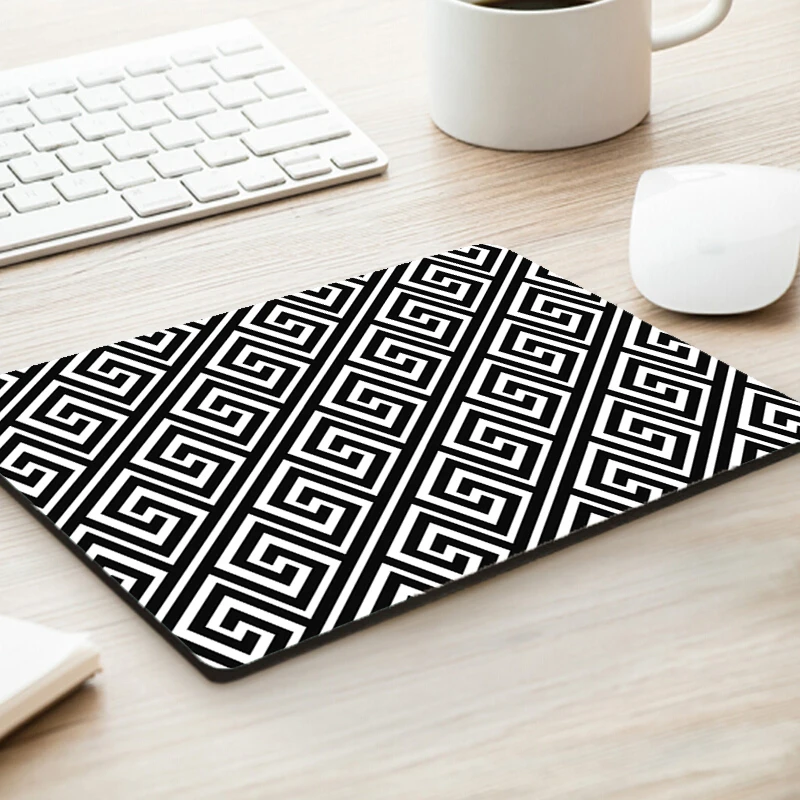 

Черно-белый коврик для мыши, игровая клавиатура для компании, маленькие популярные игровые аксессуары для ПК, милый Настольный коврик, ковр...