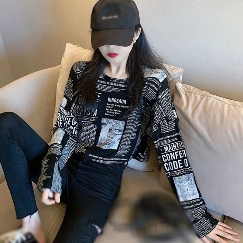 

Ins Newspaper Printing Long-sleeved T-shirt Women's Autumn New Top Bottoming Shirt Tide female cute clothes