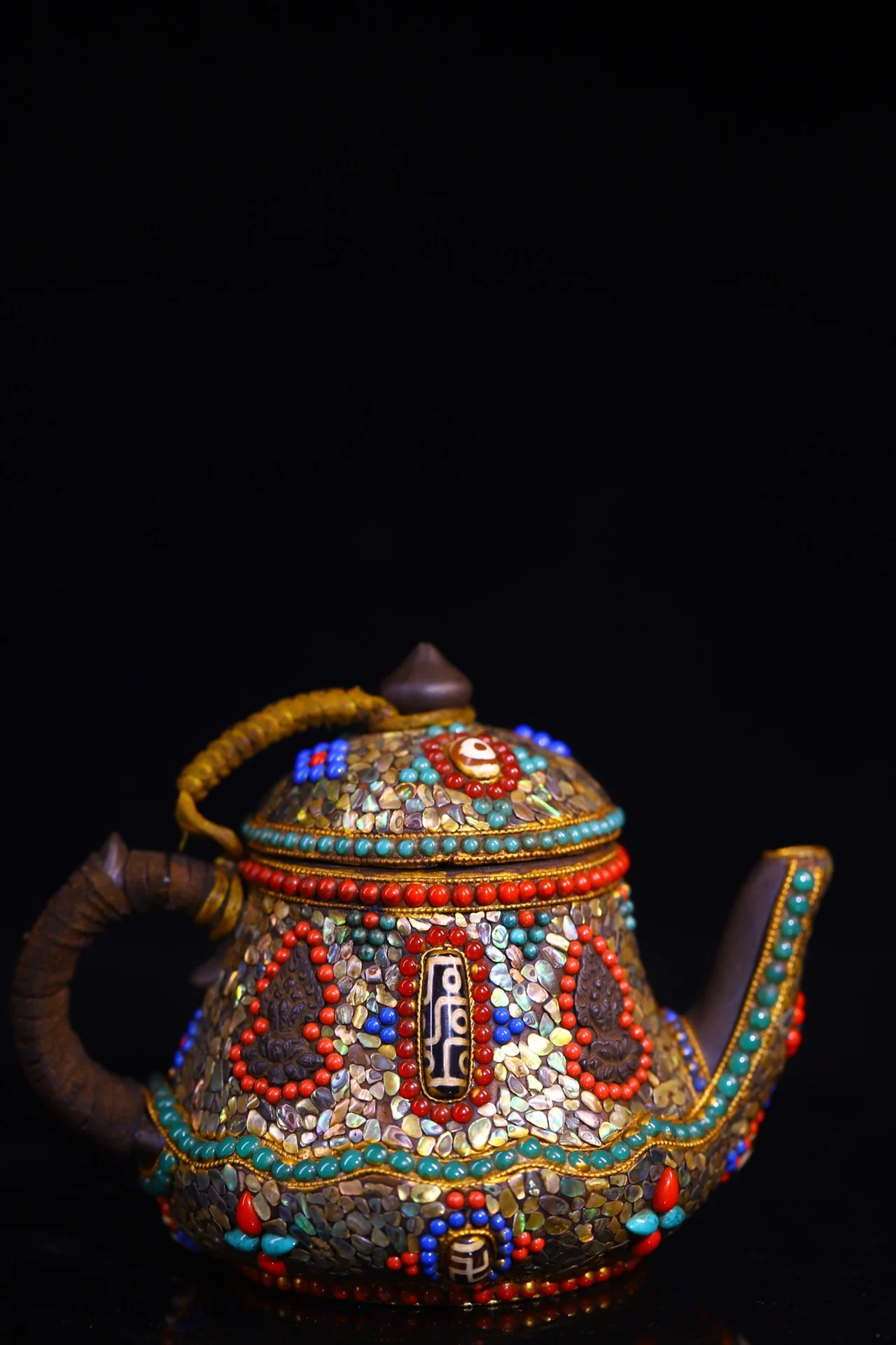 

7"Tibet Temple Collection Old Purple Clay Pot Mosaic Gem gZi Beads Shell Painted Butter Kettle Buddha Teapot Worship Hall
