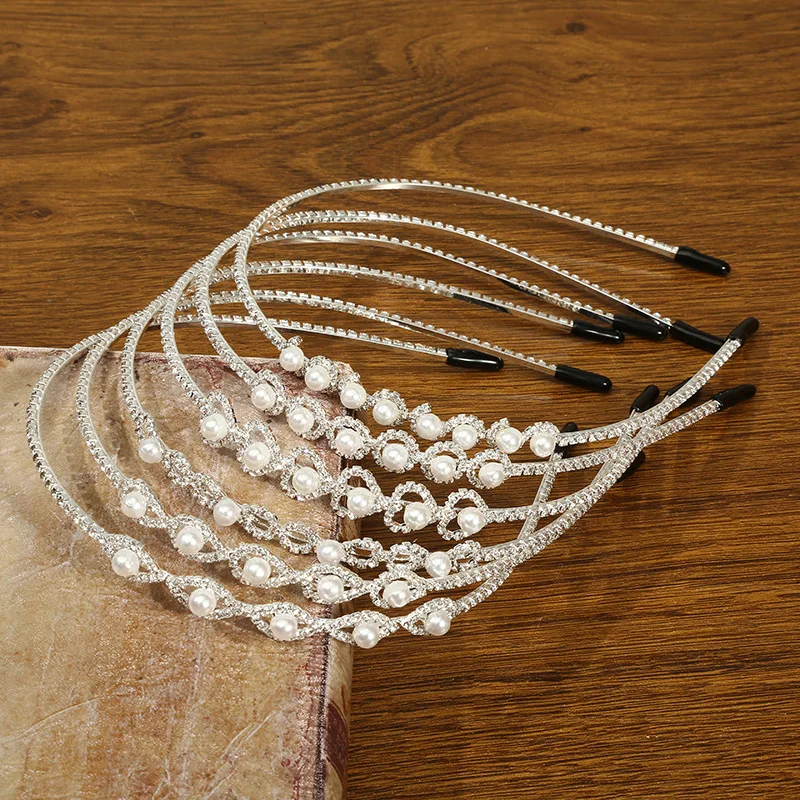 

New Korean Women's Wide Diamond Diamond Hoe Fashion Simple Little Fairy Pearl Head Gets Valentine's Day Girl Girlfriend Gifts