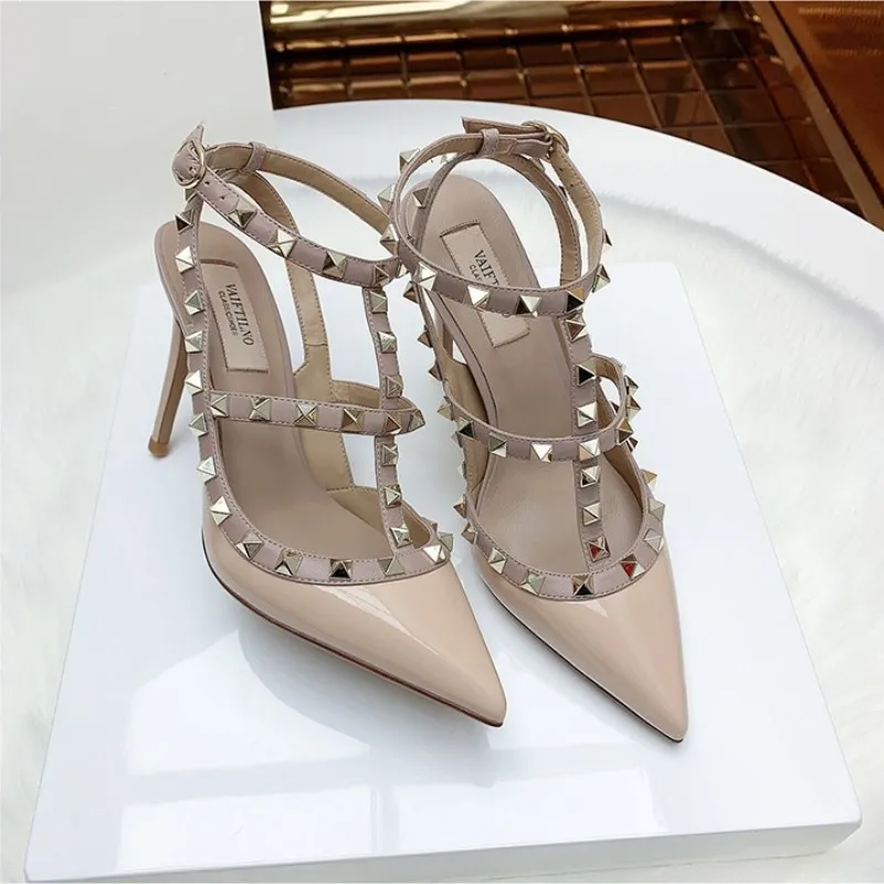 Summer Women's Gladiator Sandals Pumps 2023 Ankle Strap Fashion Patent Leather Luxury Rivet High Heels Designer Women's Shoes 41