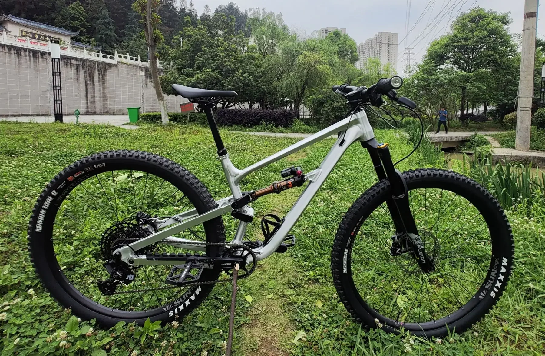 27,529in DH Горный полный подвесной мягкий хвост рама из алюминиевого сплава AM Lindau enduro горный велосипед рама насоса 148*12 мм (art.: 3920ca0e2e6fa) - 3920ca0e2e6fa