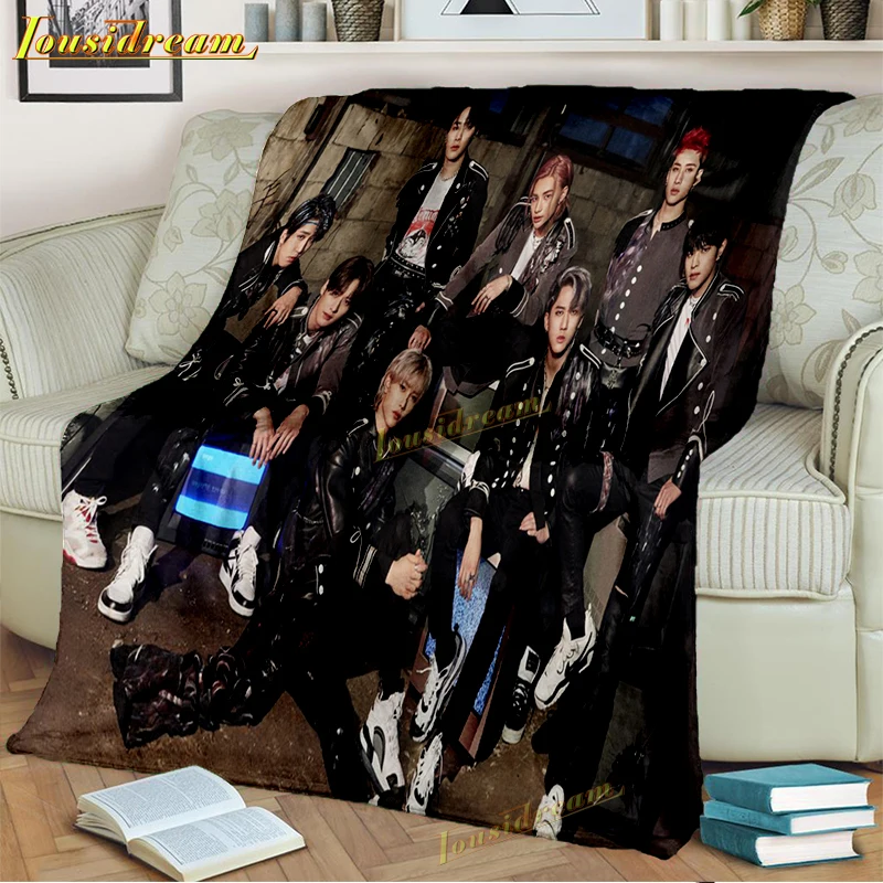 

NEW Stray Kids Blanket Soft Sofa Cover Kpop Singer Throw Blanket Fleece Blanket Lightweight Warm Bed Blankets for Bedroom Couch