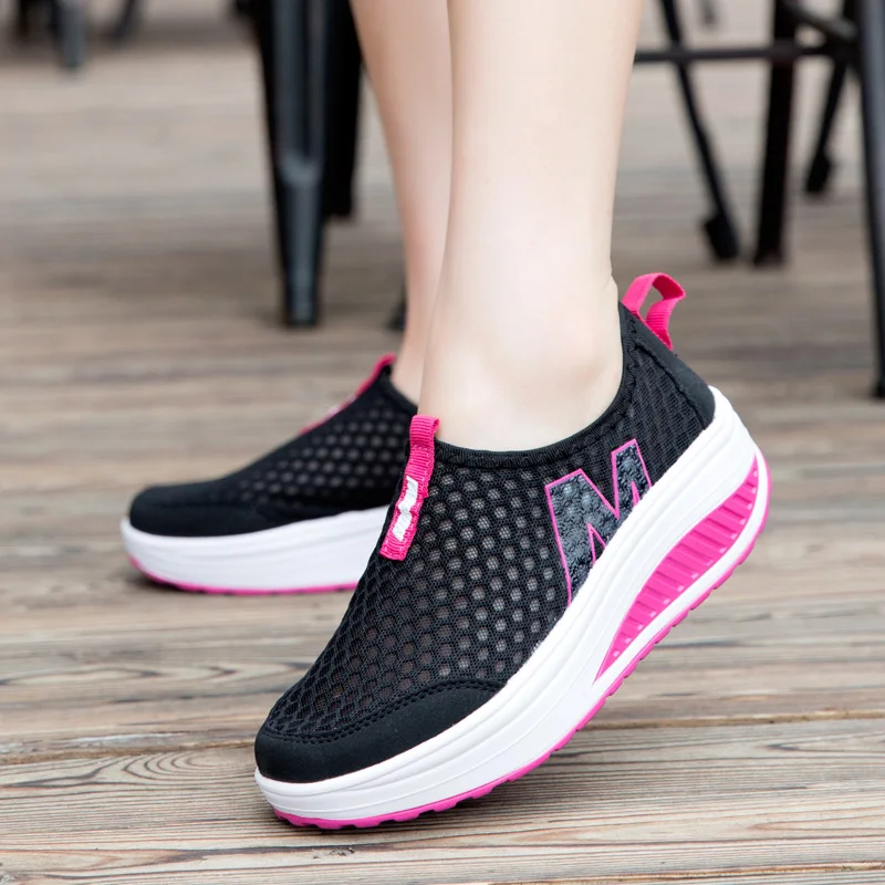Summer Women's Walking Shoes Lightweight Breathable Sports Shoes Lazy Thick Bottom Shake Casual Shoes