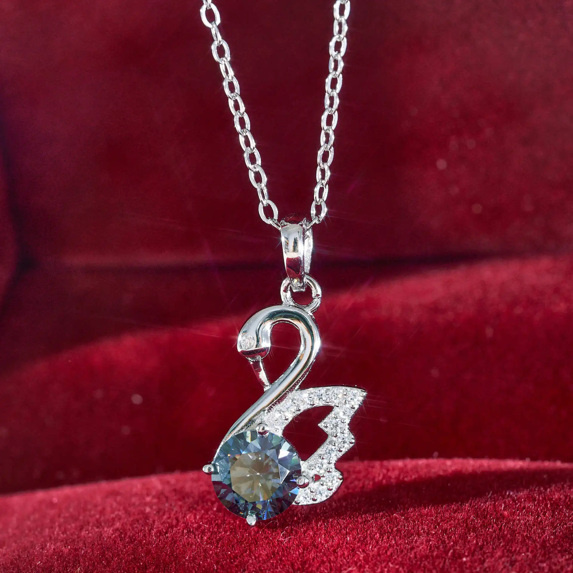 

Женское ожерелье из серебра 925 пробы, 1 карат