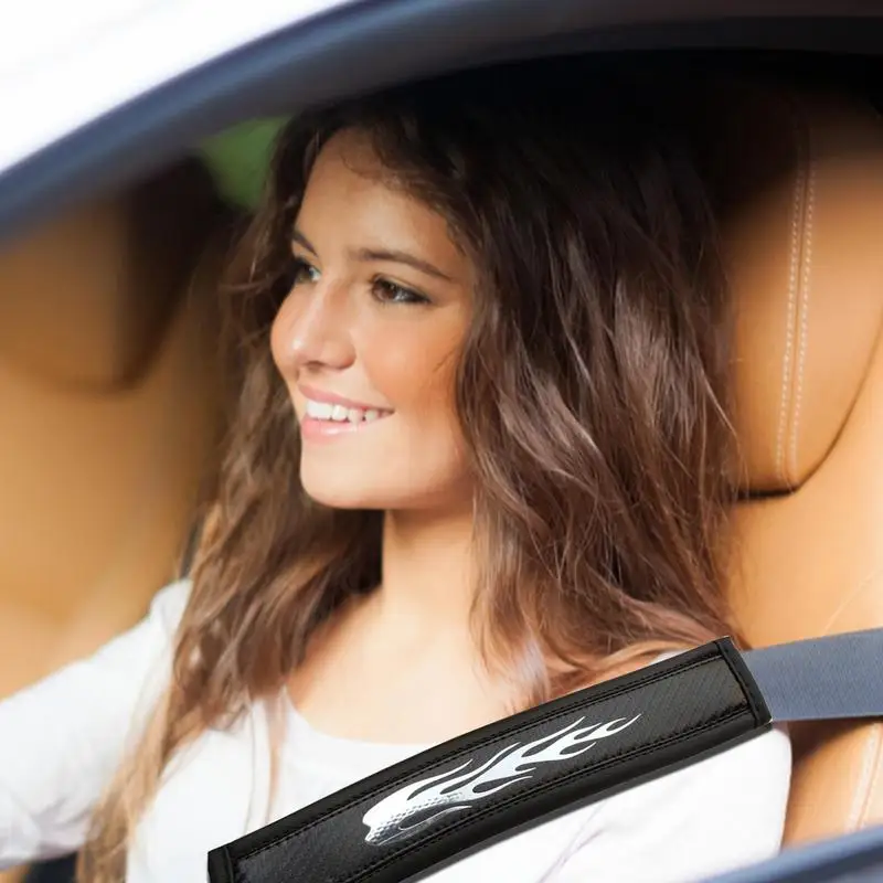 Мягкий чехол для автомобильного ремня безопасности, универсальный чехол из углеродного волокна с текстурой внутри, защита для плеч с теплым плюшем, Автомобильный интерьер
