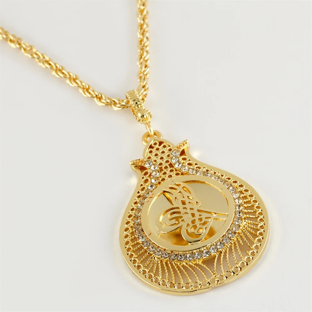 

Brick figured lacquer coating necklace