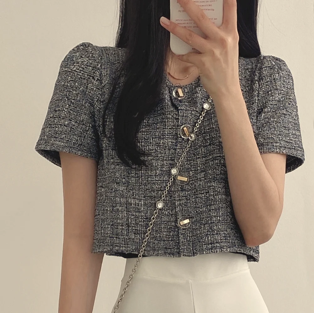 South korea Chic Summer Age-Reducing Retro Design Temperament Casual All-matching round Neck Graceful Short Outerwear