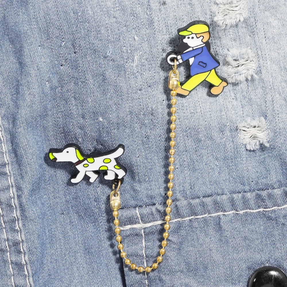 

New Holding Pet Dog Brooches Cartoon Sweater Shawl Clips Enamel Pin With Dangle Gold Ball Chain For Hat Backpack Clothes Bags