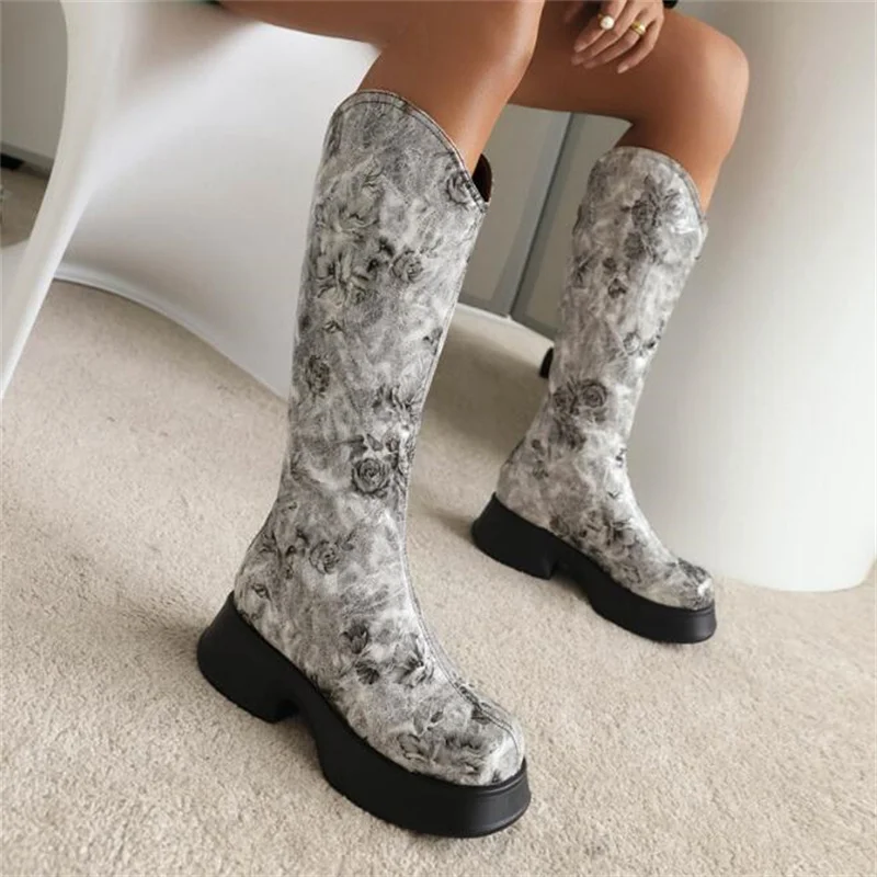 GCYCG Brand Women Motorcycle Knee-High Boots Woman Fashion Thick Sole Platform Heels Zipper Botas Femininas Long Booties 41 42