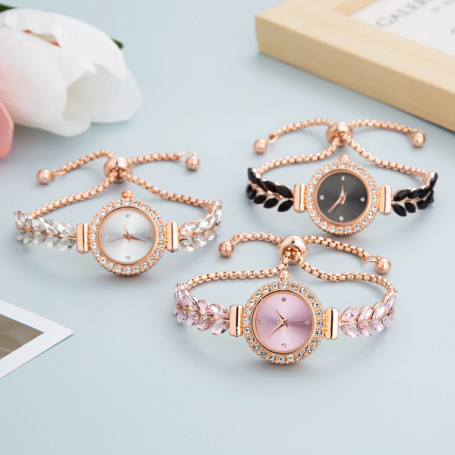 2023 New Cute Wings Bracelet  Watch for Women Diamond Crystal Stainless Steel Watches for Womens Fashion Quartz Wristwatches