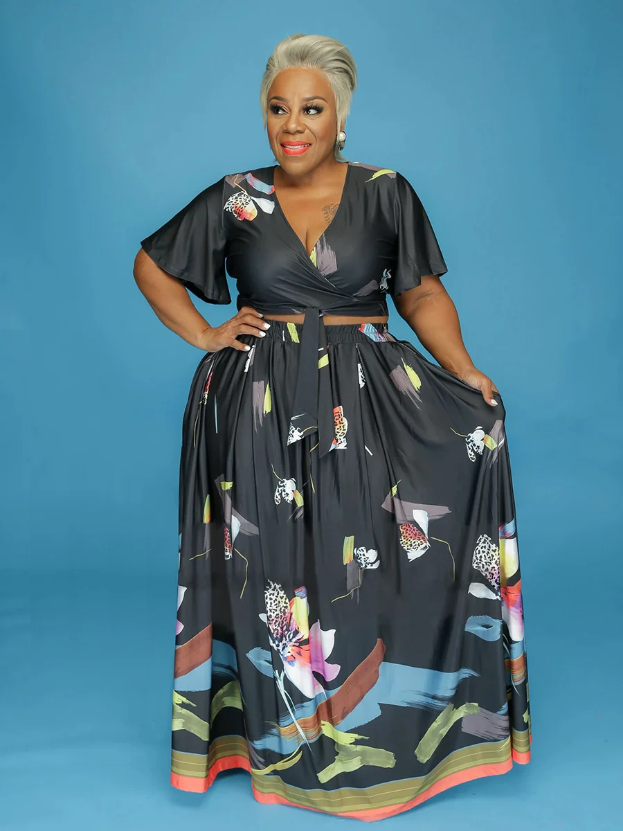 2023 Plus Size Women's Fashion New Style Strap High Waist Print Two Piece Dress V-Neck Short Sleeve Holiday Set