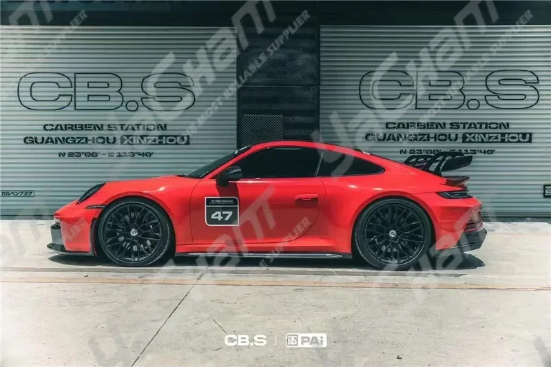Фото Стильные боковые юбки GT3 из сухого карбона для автомобилей 2019-2021 911 992.1 Carrera & S & 4 & 4S. №5
