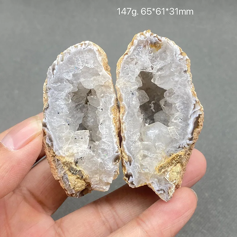 

Бразильский Агат, кристалл, TEGSTGKW