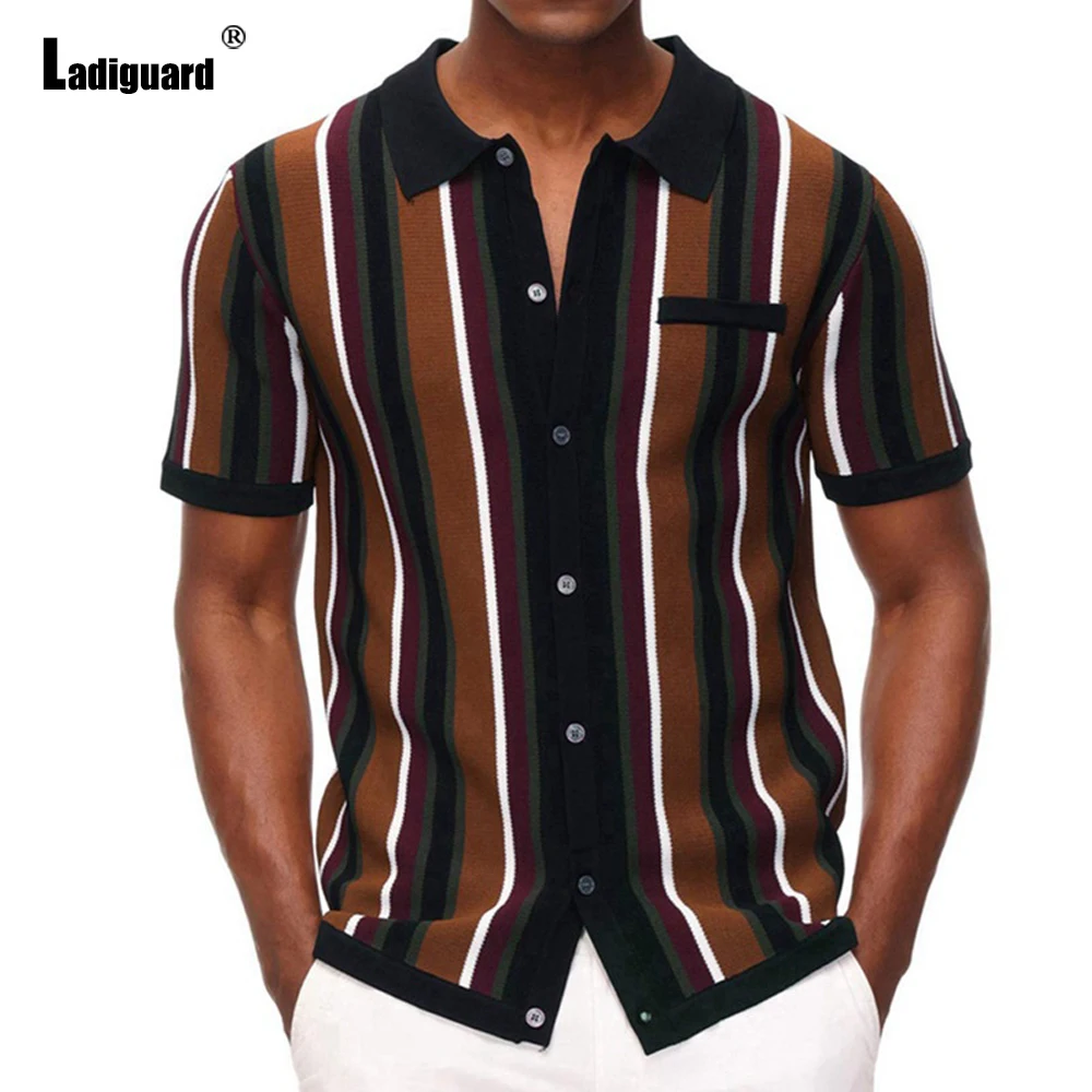 

2023 Short Sleeve Ruched T-shirt Men Fashion Polo Shirt Casual Button Fly Tops Lepal Collar Pullovers Clothing Plus SIze S-3XL