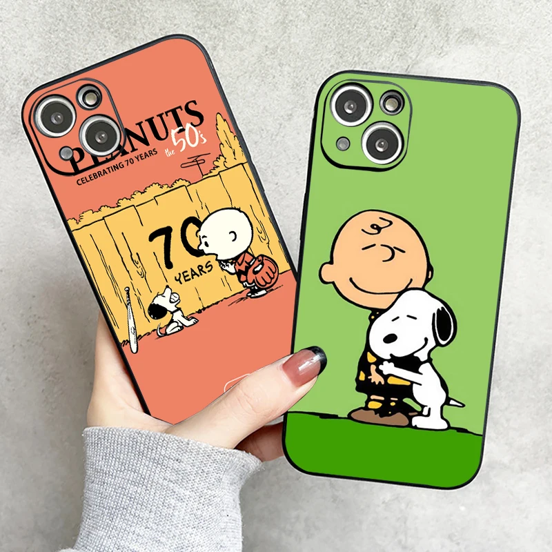 

Cartoon Snoopy Phone Case For Funda iPhone 11 12 13 Pro Max Mini X XR XS SE 2020 6 7 8 Plus Silicone Cover Back Etui Coque