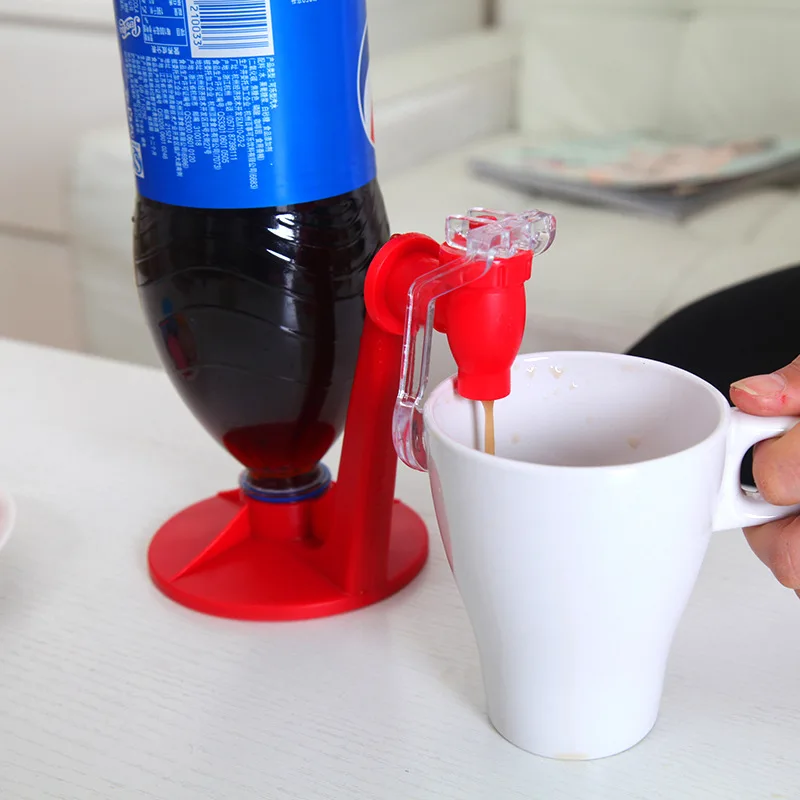 

Coke machine creative hand pressure carbonated beverage machine / carbonated beverage inverted drinker Coke drinking machine