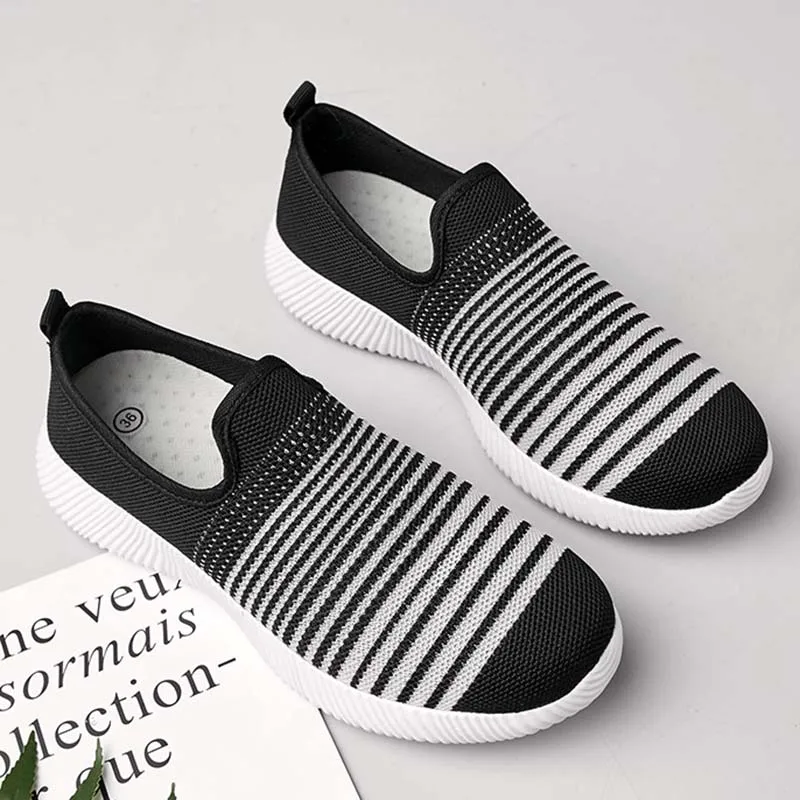 

Women Sneakers Casual Shoes Woman Slip On Outdoor Light Women's Sneakers Fashion Walking Shoes Female Plus Size Tenis Feminino