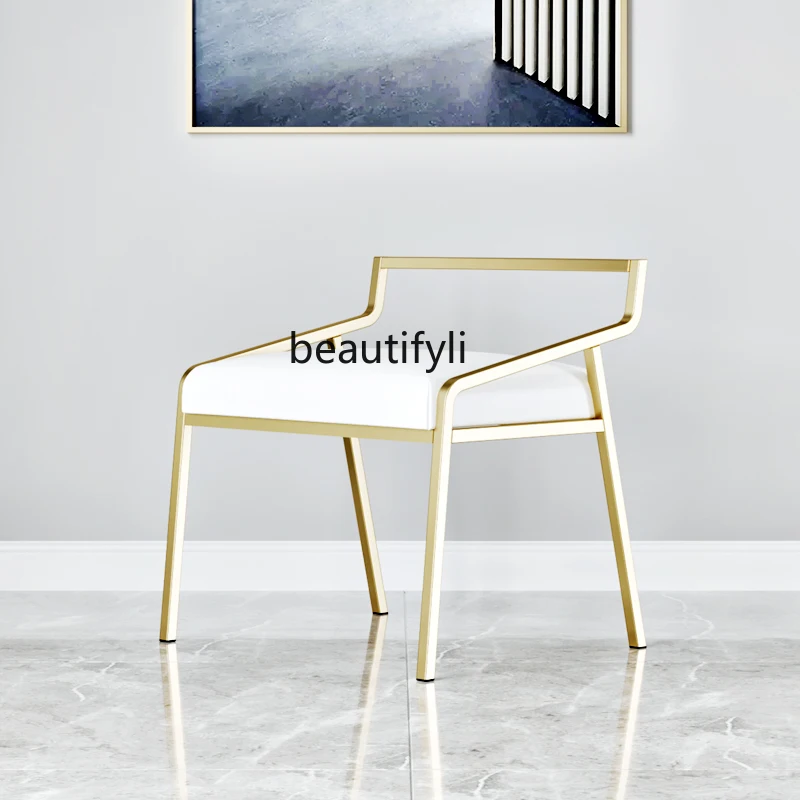 

Роскошный стул для макияжа zq светильник, современный роскошный косметический стул в скандинавском стиле для спальни, простой письменный ст...