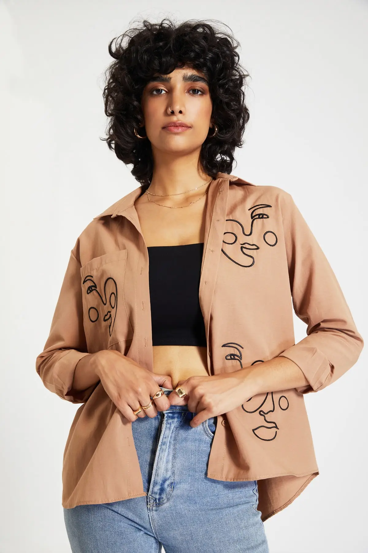 

Trendyol Embroidered Shirt TWOAW22GO0160