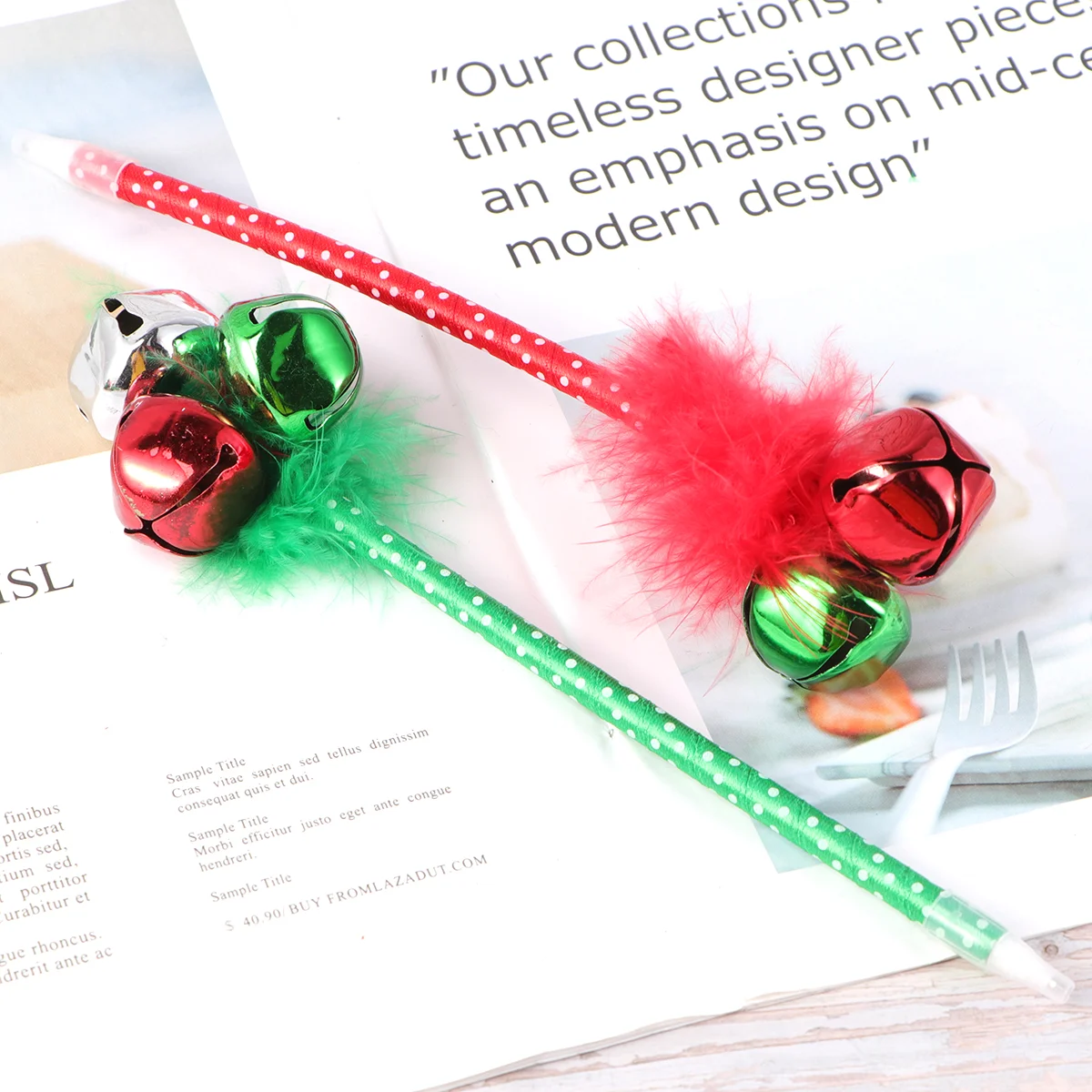 

6 шт. рождественские шариковые ручки, колокольчик, декоративные Письменные ручки для фотографий, праздничный подарок (красный, зеленый, металл