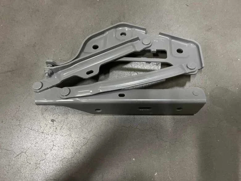 Для BYD SEAL петля капота в сборе EKEA- 8402610 ЭКЭА- 8402619 Левый и правый
