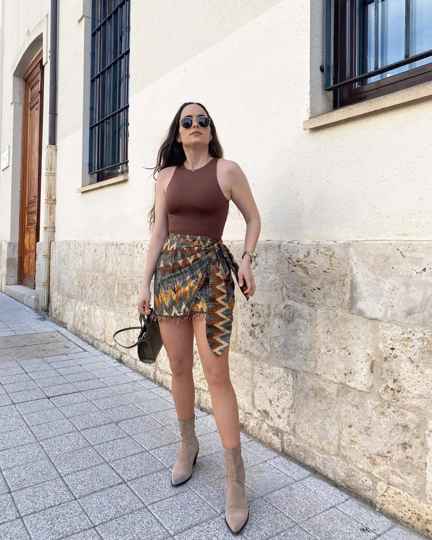 

Женская Повседневная юбка с завышенной талией, облегающая юбка в этническом стиле с принтом, украшенная бусинами, в стиле ретро