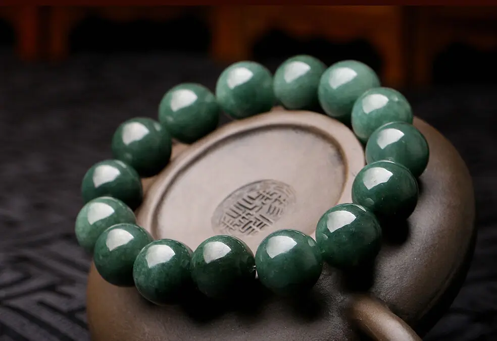 

15mm Perfect Chinese 100% A Grade Natural Jade/ Jadeite Bean Beads Bracelet
