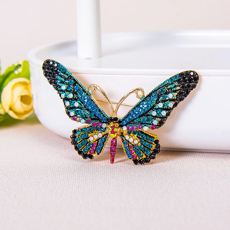 Брошь в виде бабочки цветная Стразы с рисунком масляных насекомых брошь