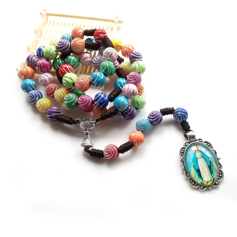 

QIGO Virgin Pendant Necklace Multicolor Plastic Beads Strand Necklace For Men Women Religious Jewelry