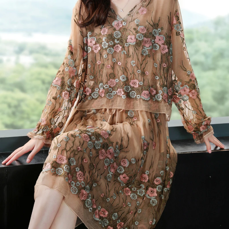 Floral Dresses for Women 100% Mulberry Silk Dress Women's Fake Two Pieces Dress Long Sleeved Silk Embroidery Midi Dress Outfit
