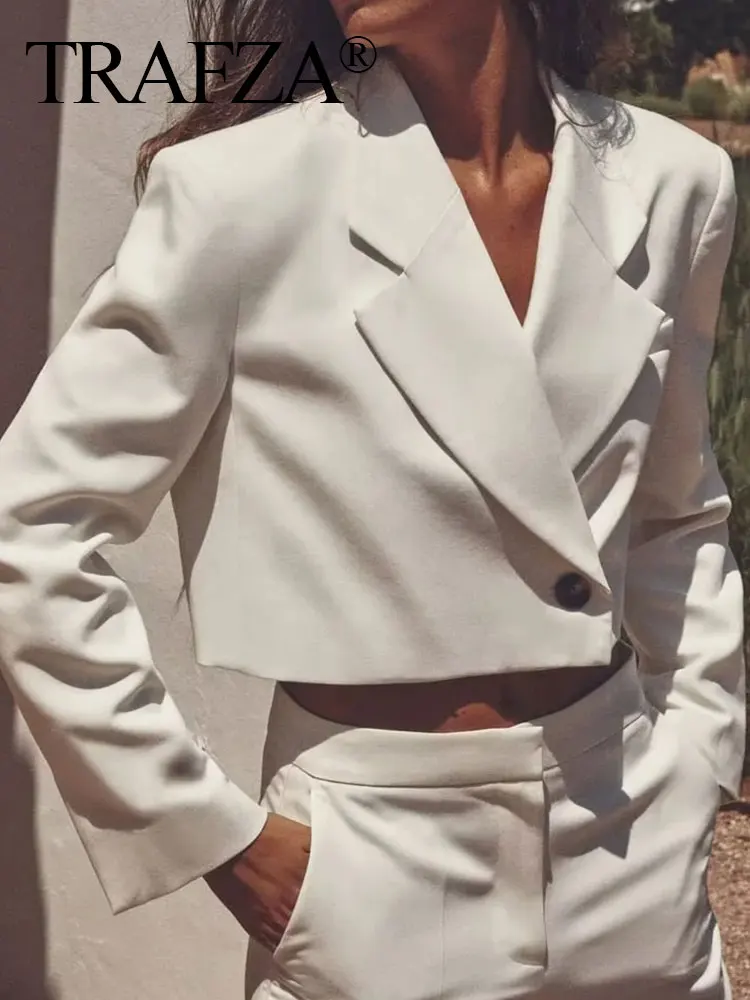 

Женский блейзер с V-образным вырезом и отложным воротником