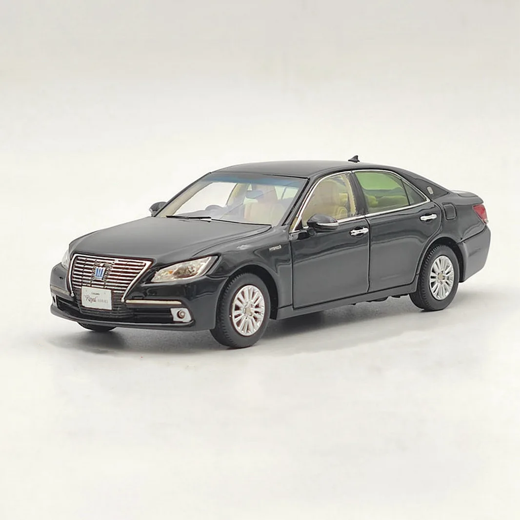 

LA-X 1/43 Scale Toyota Crown Royal Saloon G Hybrid 2015 Black Resin Model Gift