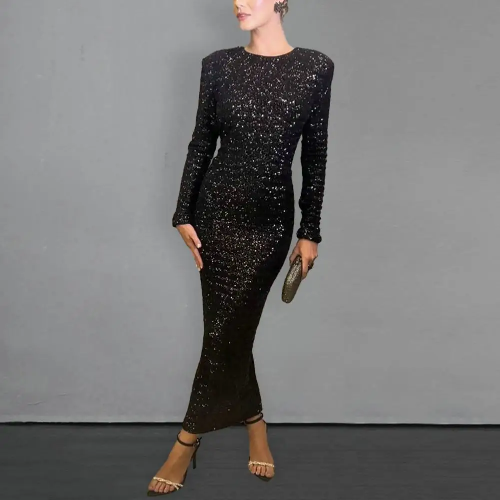 Элегантное вечернее платье с блестками элегантное макси и открытой спиной на