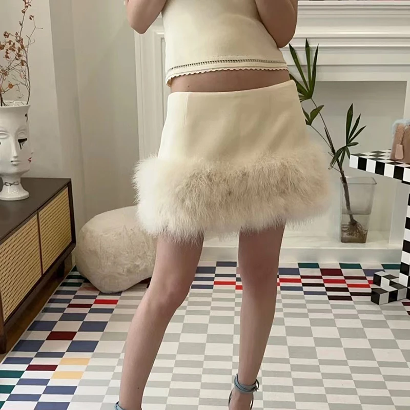 Женский однобортный пиджак короткий костюм в стиле пэчворк из твида с перьями