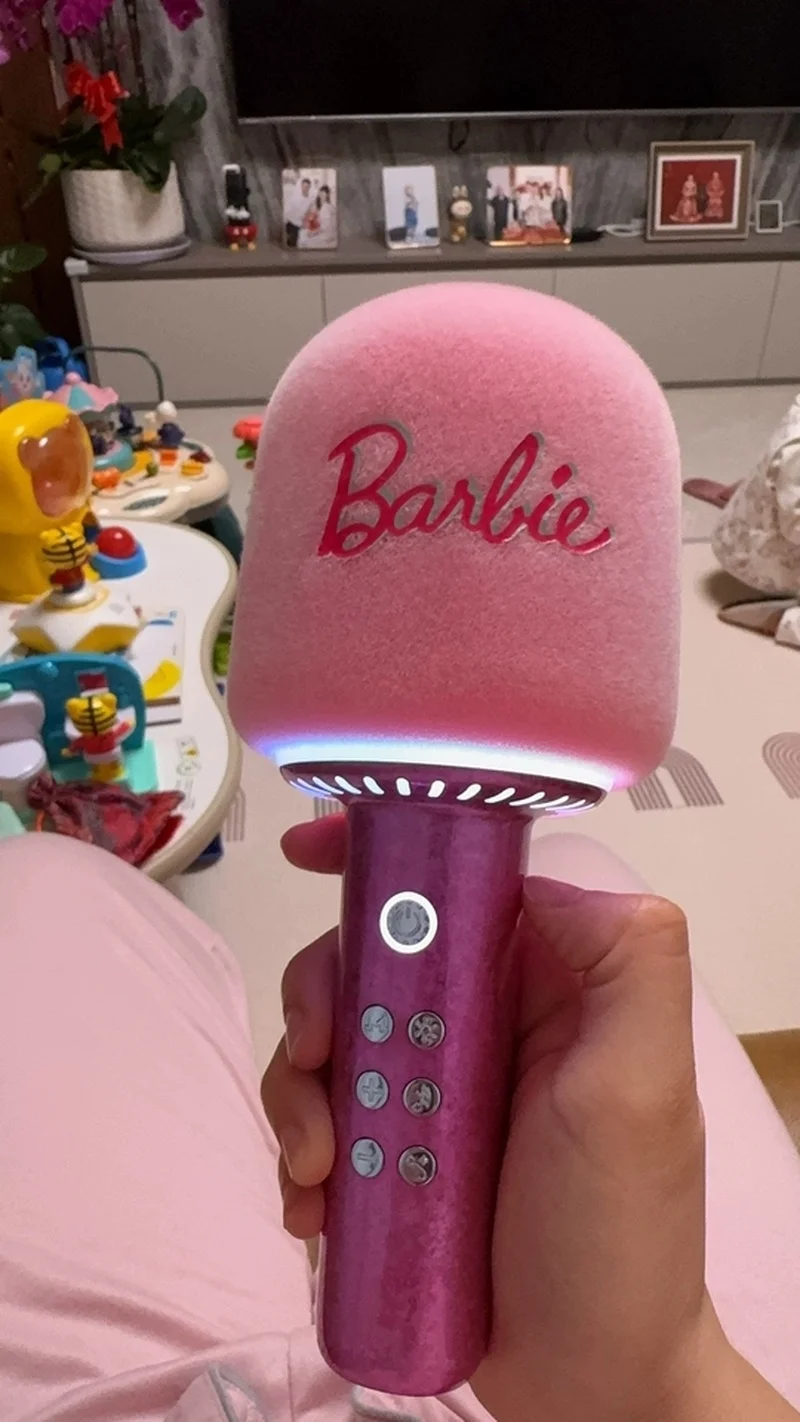 Фото Оригинальный беспроводной Bluetooth-микрофон-караоке Maoking Barbie (совместная марка), универсальная колонка, игрушка-периферия в стиле аниме Barbie, серия Dream It Do It №5