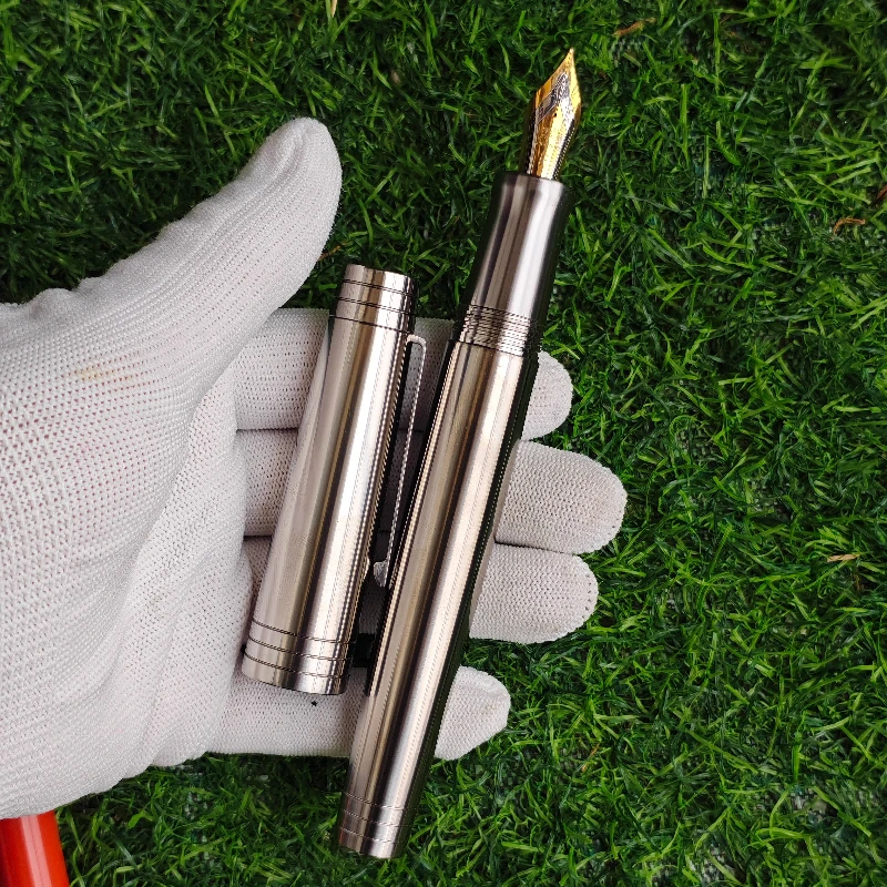 Фото New Oversized Giant Titanium Alloy Fountain Pen with Silver Metal Signature Pen Large Capacity with Ink Absorber,PK Wingsung 930 №4