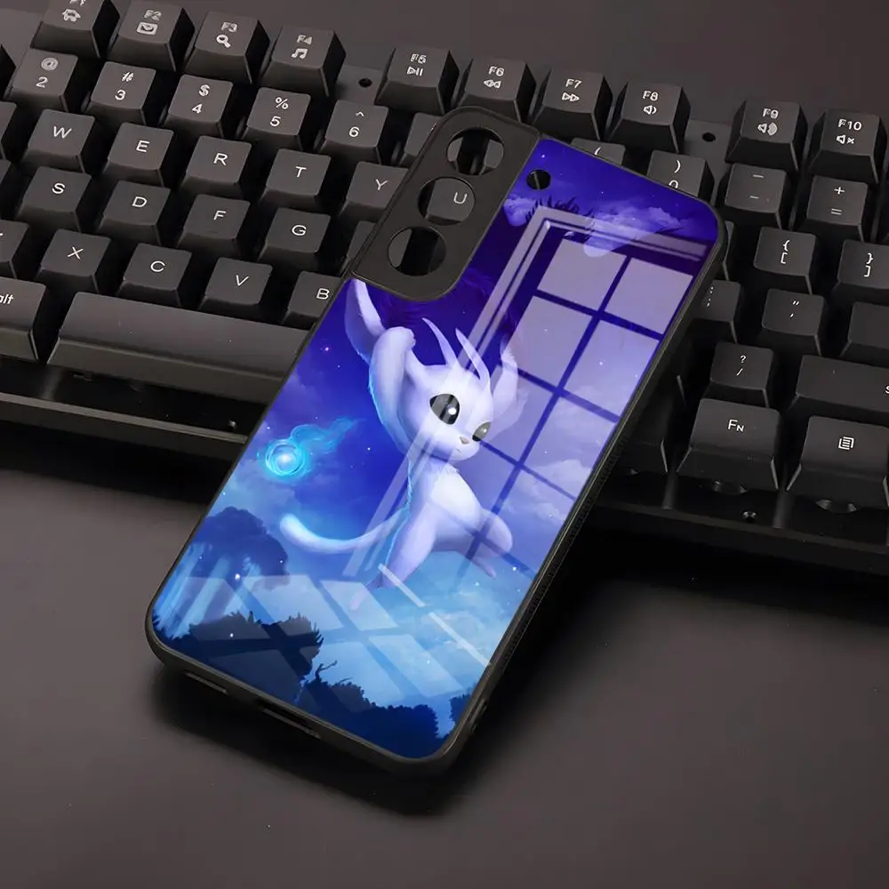 Чехол для телефона Ori And The Blind Forest Samsung S24 S23 S21 S20 A34 A54 A53 M54 Note 20 Ultra Plus 2024 стеклянный