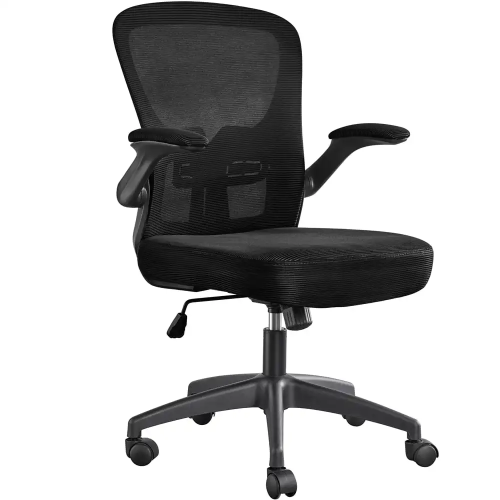 

Регулируемое офисное кресло со средней спинкой и откидными подлокотниками SmileMart, черного цвета