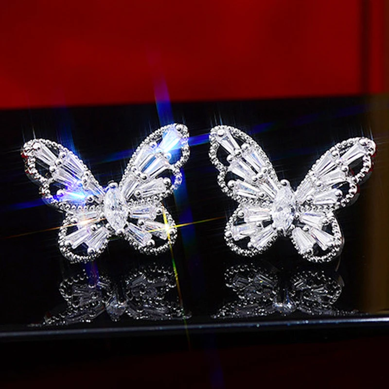 

Juwang Exquisite Butterfly Minimalist Non Pierced Earrings Shine Top Aaa Zircon Earrings For Women Charm Romantic Luxury Jewelry