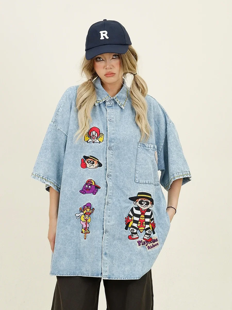 Джинсовые рубашки с коротким рукавом и вышивкой в стиле аниме Новинка лета 2024