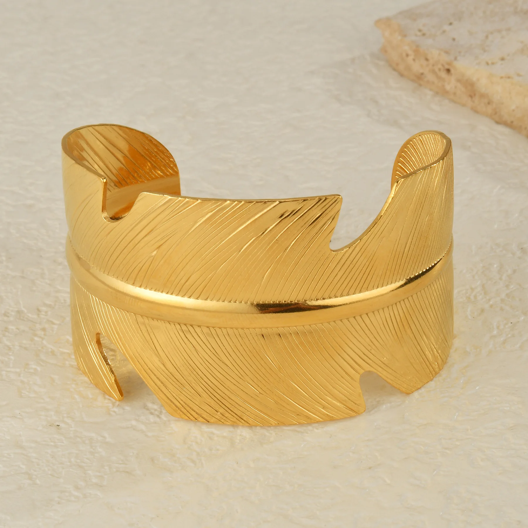 Большой браслет Freeteeme шириной 4 2 см для женщин и мужчин золотого цвета из