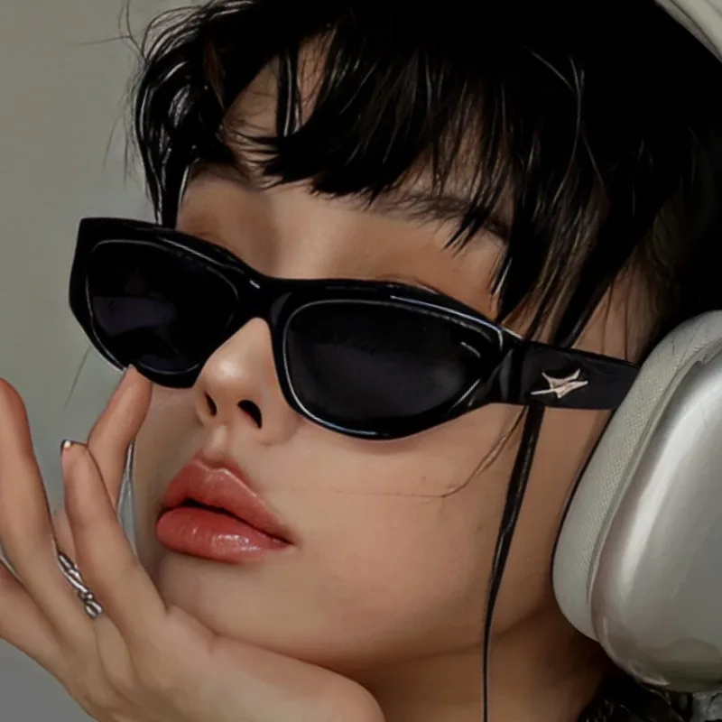 

New Y2K Sports Punk Sunglasses Women Designer Square Goggle Men Luxury Sun Glasses Anti-glare Colorful Mirror Fashion Eyewear