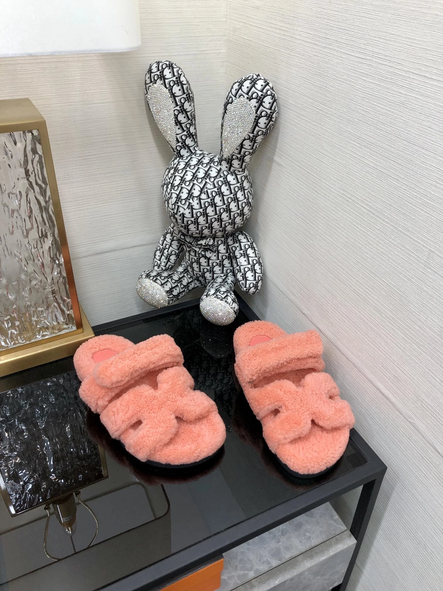 

23 years new ladies fashion shoes, ladies slippers, upper high quality curly hair, TPU outsole, size35-41