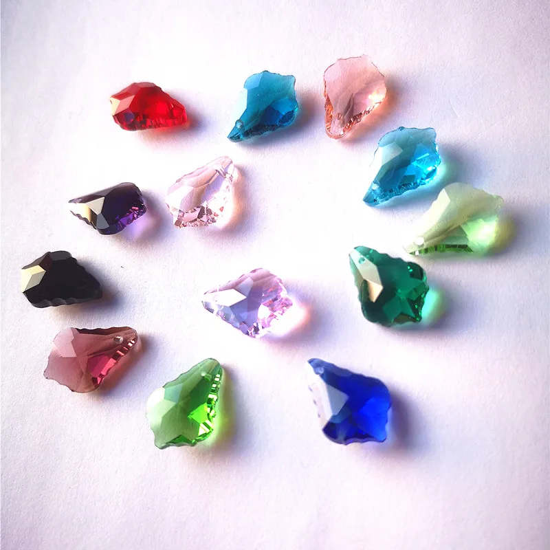 

New Arrived 20pcs 16mm Multicolor Crystal Chandelier Maple Leaf Beads Lady Earring Making Jewelry Accessories Necklace Pendants