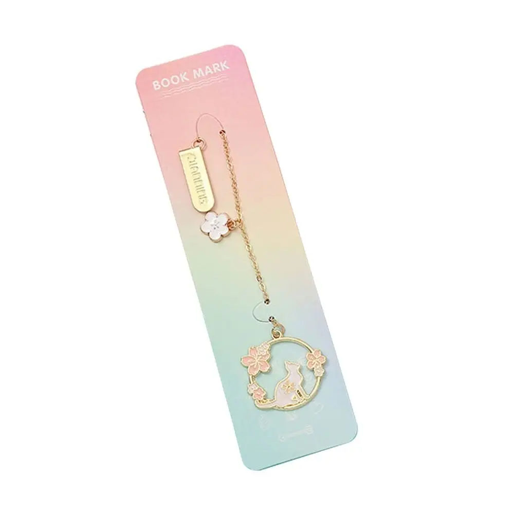 Металлическая закладка с кроликом