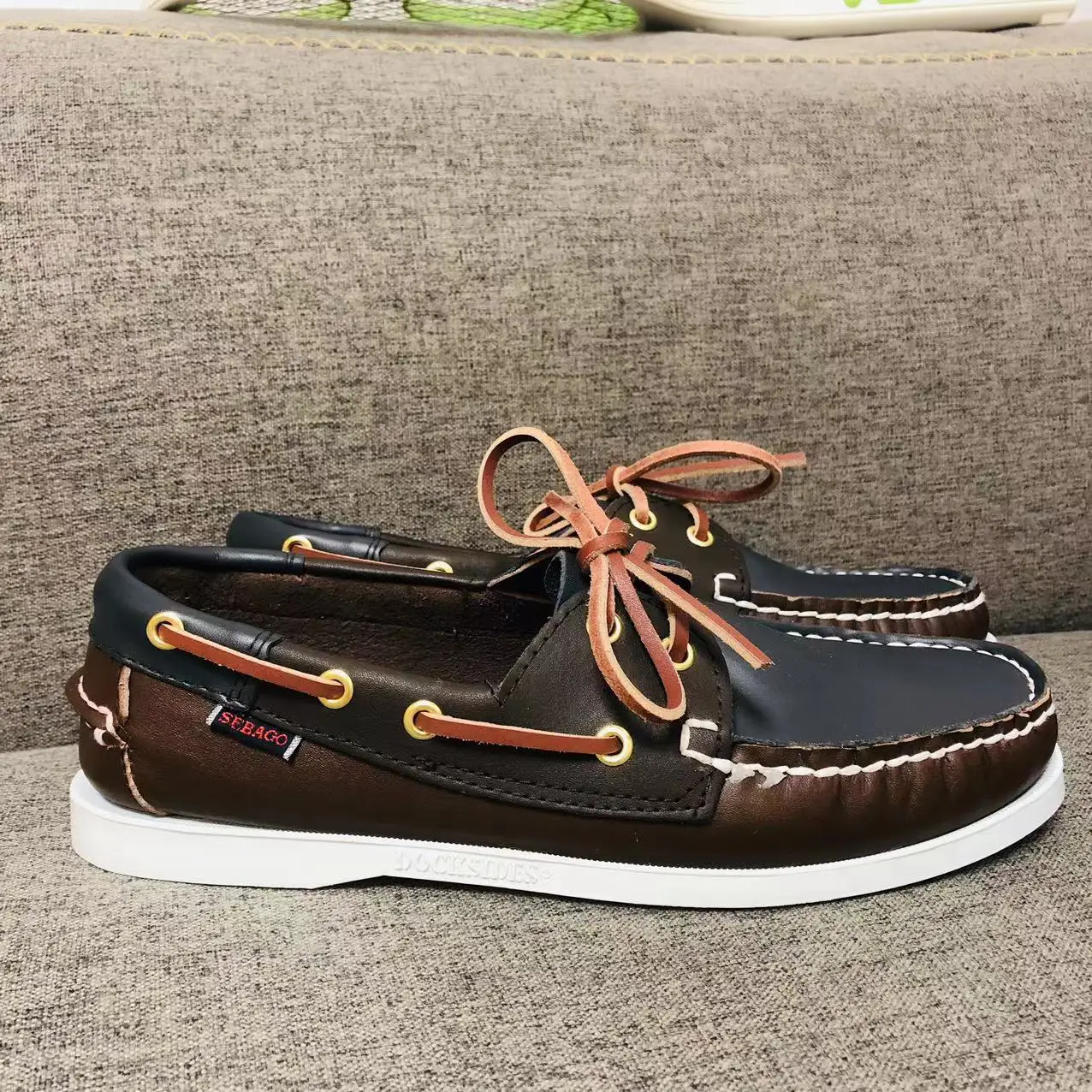 Туфли из натуральной кожи для мужчин и женщин