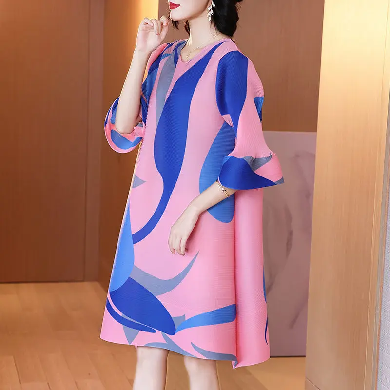 

Fashion autumn new print aged loose dress color matching temperament high-end spell sleepled skirt three quarter sleeve dress