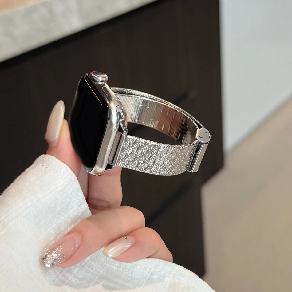 Фото Металлический браслет из нержавеющей стали с рыбьей чешуей для Apple Watch Series 11/10/9/8/7/Ultra iWatch, ремешок 49/46/45/44/42/41/40/38 мм №1