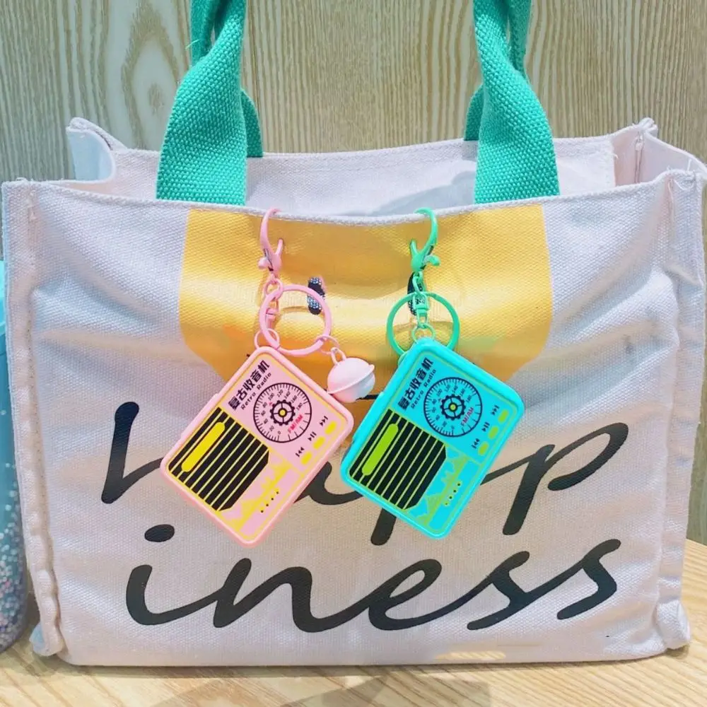 Встроенная подвеска в виде музыкальной шкатулки с четырьмя песнями и музыкой